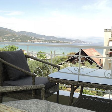 Serenada Apartment Nea Iraklitsa Екстер'єр фото