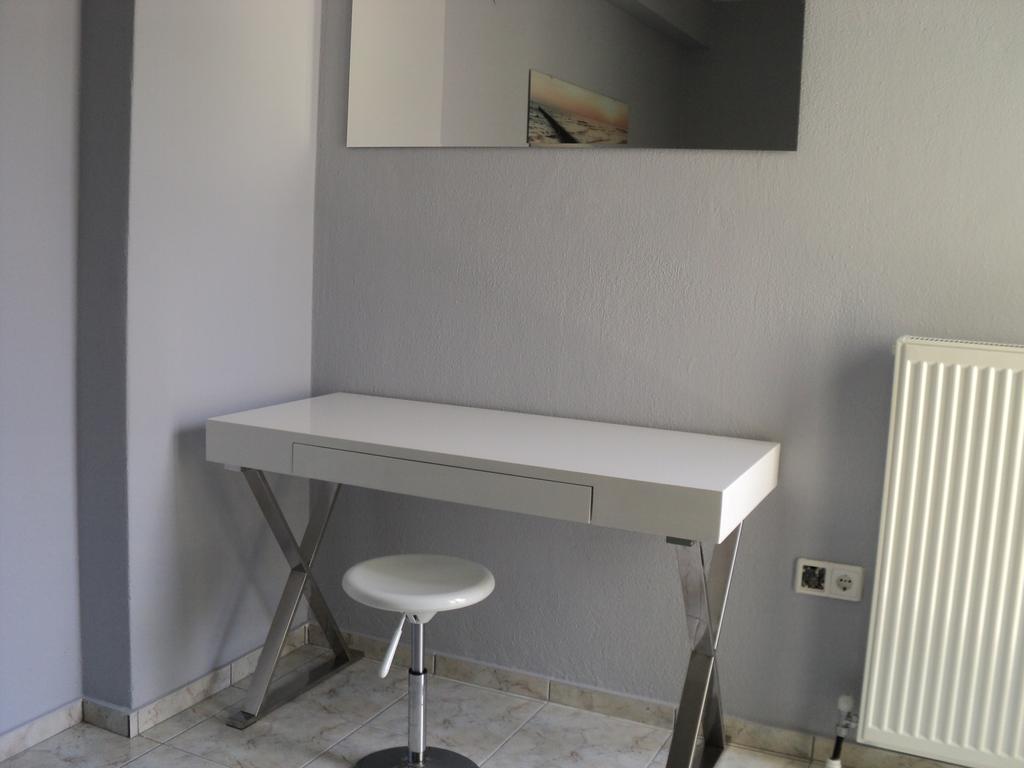 Serenada Apartment Nea Iraklitsa Екстер'єр фото