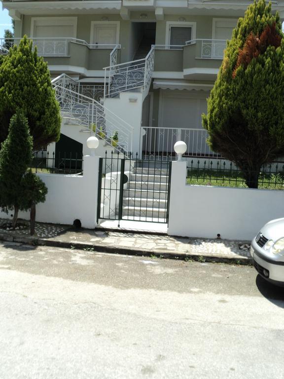 Serenada Apartment Nea Iraklitsa Екстер'єр фото